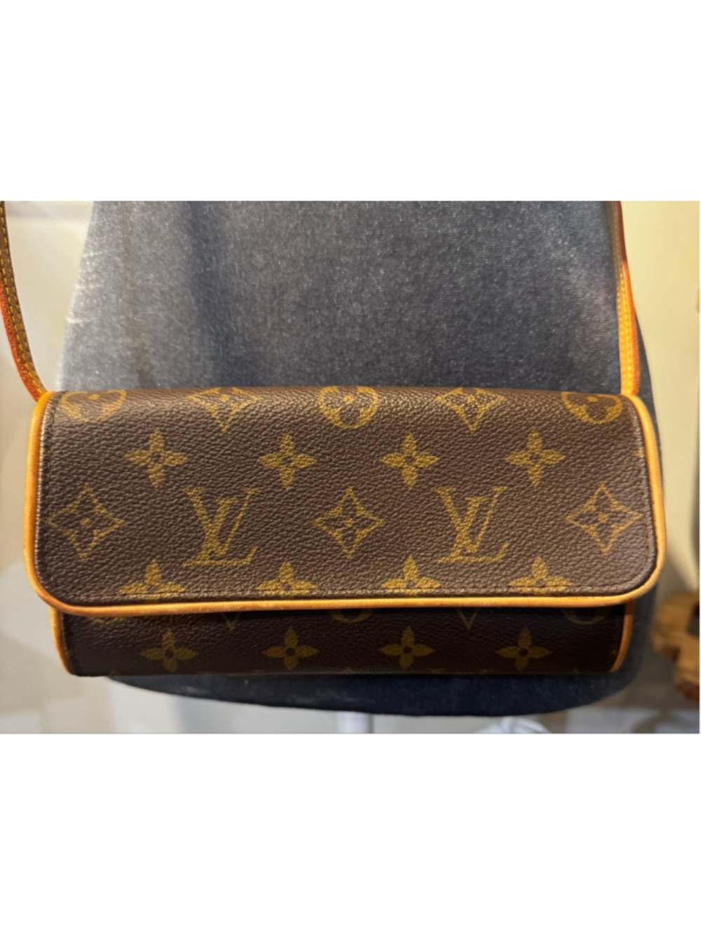 Louis Vuitton Pochette Twin PM Crosse Body Authentic - Picture 2 of 11